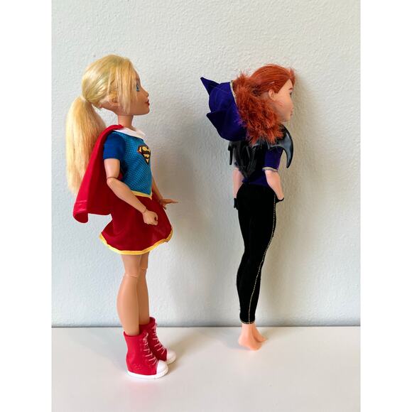 DC Super Hero Girls 12-inch action doll Set; Supergirl and Batgirl - Picture 3 of 7